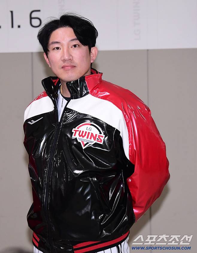 6일 오후 잠실야구장에서 프로야구 LG 트윈스 신년회가 열렸다. 올 시즌 각오를 밝히고 있는 LG 트윈스 장시환. 잠실=송정헌 기자songs@sportschosun.com/2026.01.06/