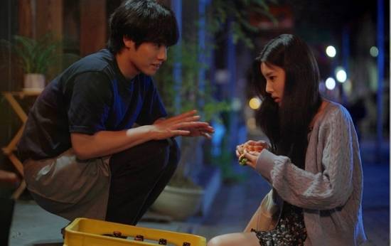 '첫입에 반하다' 아카소 에이지, 강혜원