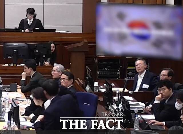 2024년 12월 3일 불법 비상계엄을 선포한 윤석열 전 대통령의 내란 우두머리 혐의 1심 결심공판에서 내란 특검(특별검사 조은석)이 13일 사형을 구형했다. /서울중앙지법