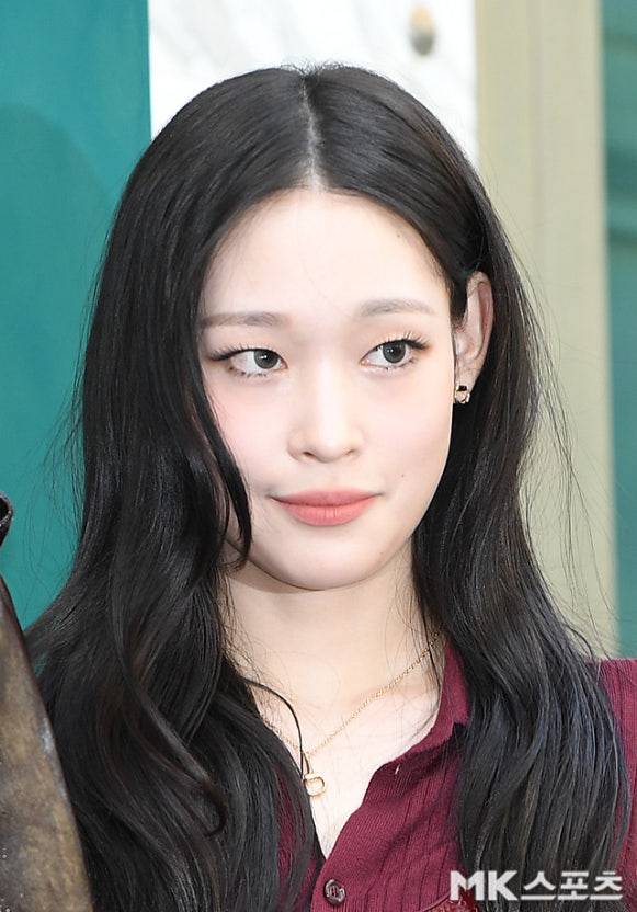 그룹 올데이 프로젝트 멤버 애니를 둘러싼 ‘복학 논란’이 본인 해명 이후 급격히 분위기가 바뀌고 있다. 사진=천정환 기자