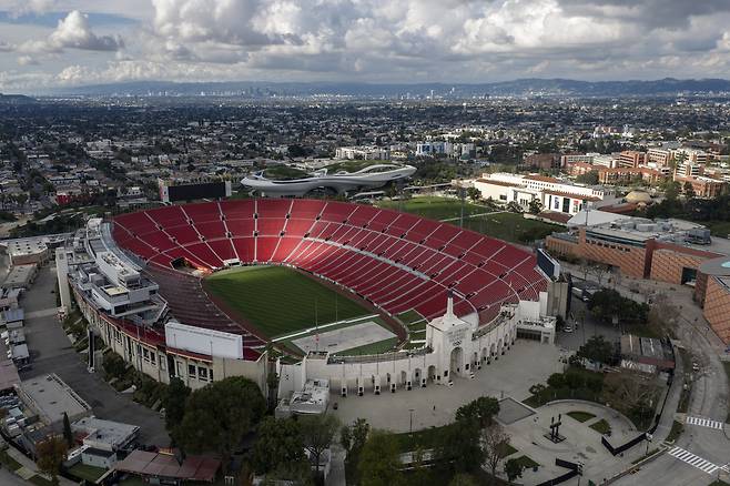 메모리얼 콜리세움. 게티이미지코리아