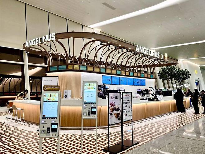 인천국제공항에 오픈한 엔제리너스 매쟝. 롯데GRS 제공