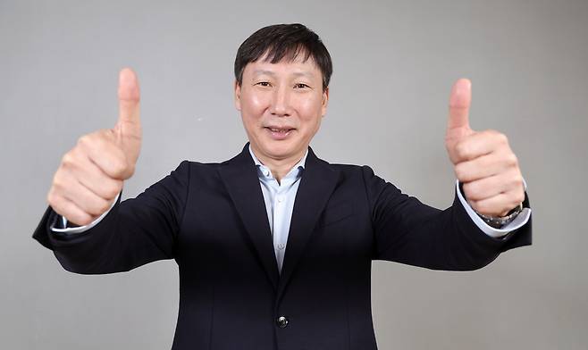 베트남 축구는 박항서 전 감독 시절에 이어 ‘형님 리더십’을 앞세운 김상식 감독과 함께 또 한 번의 전성기를 맞았다. 강정현 기자