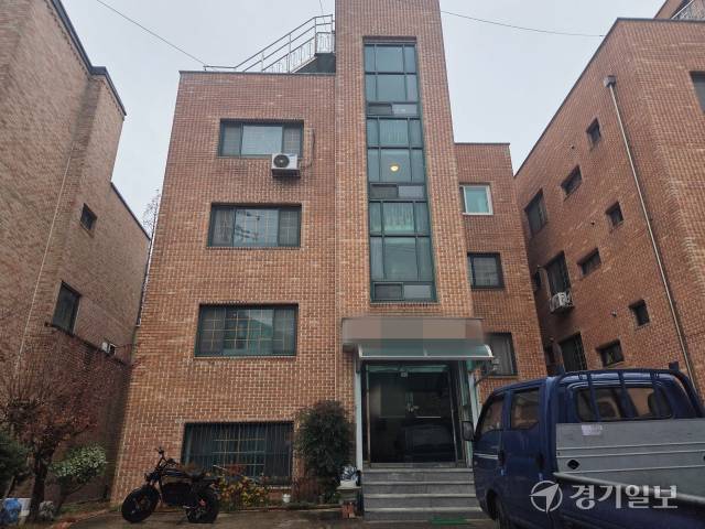 주소 도용이 의심되는 충청남도 천안시 동남구 소재 한 다세대주택. 윤준호 기자