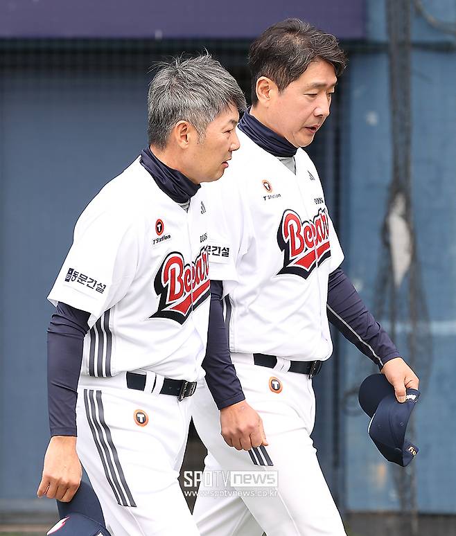 ▲ 김원형 감독 홍원기 코치 ⓒ곽혜미 기자