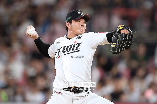 ▲ 그 외 지난해 필승조로 활약한 이상동은 5900만 원에서 69.5% 인상된 1억 원에 협상을 마쳤다. 첫 억대 연봉이다. ⓒ곽혜미 기자