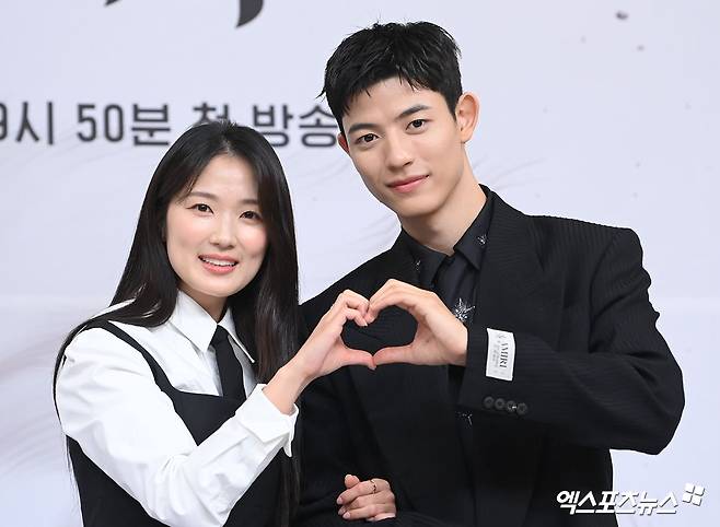 김혜윤-로몬, 엑스포츠뉴스 고아라 기자