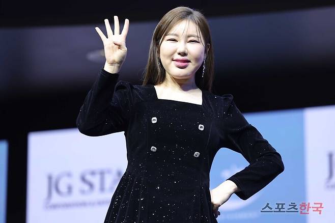 정규 4집 '가인;달' 발매기념 쇼케이스에 참석하 가수 송가인. 24.2.11 ⓒ이혜영 기자 lhy@hankooki.com