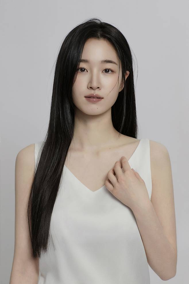 디즈니플러스 오리지널 드라마 ‘메이드 인 코리아’에서 이케다 유지(최유지) 역을 연기한 배우 원지안. 사진 흰엔터테인먼트