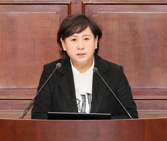 5분 자유발언하는 이지연 구미시의원. 구미시의회 제공