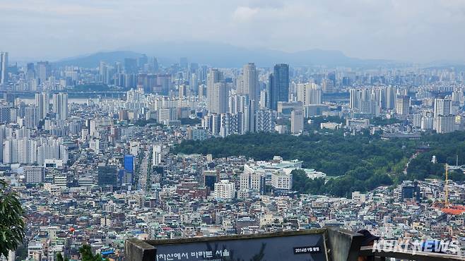 서울 송파구 롯데월드타워 서울스카이에서 바라본 서울 아파트들의 모습. 쿠키뉴스 자료사진