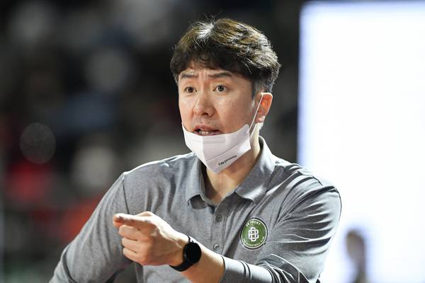 남자 농구 국가대표팀 코치로 선임된 김성철 전 프로농구 원주 DB 코치. /KBL제공