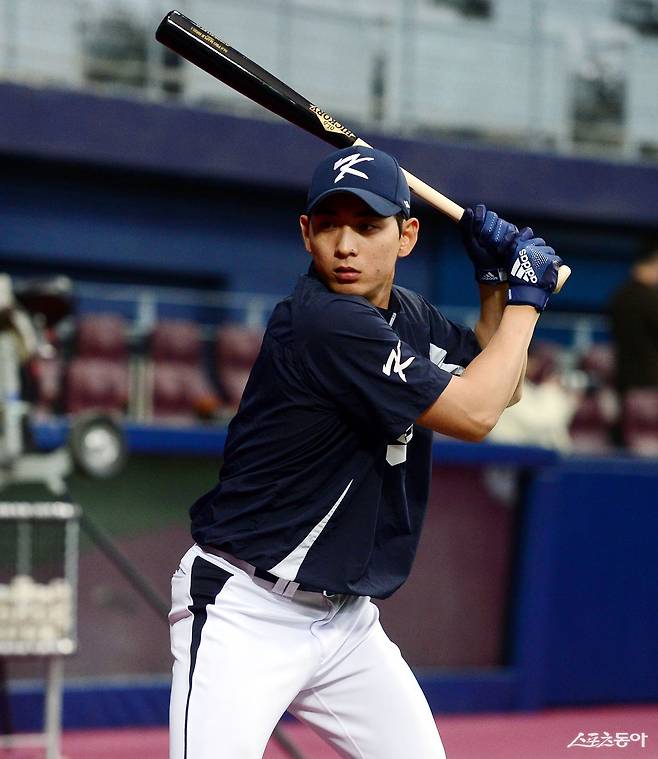 샌프란시스코 이정후는 21일 WBC 출전을 확정했다. 그는 국제대회 통산 28경기서 타율 0.333을 기록한 타선의 핵심 자원이다. 스포츠동아DB