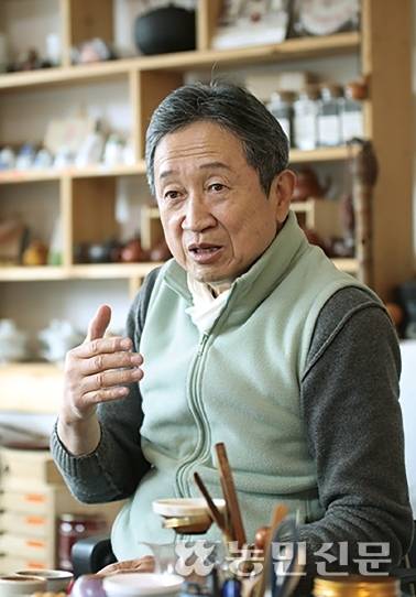 권진혁 한국차문화박물관 관장. 제천=백승철 프리랜서 기자