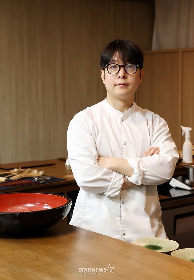 '흑백요리사2' 무쇠팔(박주성 셰프) 인터뷰 /사진=김휘선 기자 hwijpg@