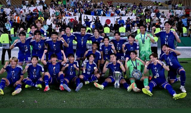 일본 선수들이 우승 세리머니를 펼치고 있다. /AFC 제공