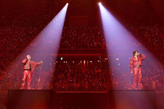 세븐틴 에스쿱스X민규, 2만 6000 관객과 'HYPE VIBES'..라이브 파티 성공적 포문