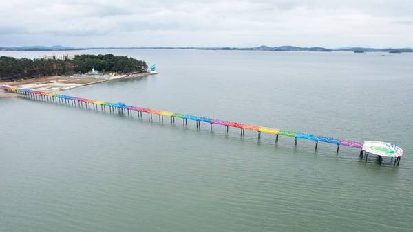 만조로 바닷물이 찬 돌머리해수욕장이 장관이다. /함평군 제공