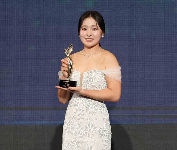 한국여자프로골프(KLPGA) 투어 2년차였던 2025년 KLPGA 대상을 차지한 유현조 프로. 사진제공=KLPGA (사진을 무단으로 사용하지 마십시오.)