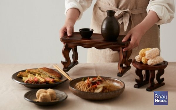 국민 10명 중 6명은 설 명절 차례를 지내지 않는 것으로 나타났다. 이에 농식품 소비도 평소 수준에서 크게 벗어나지 않는 경향을 보이는 것으로 조사됐다. ⓒ베이비뉴스