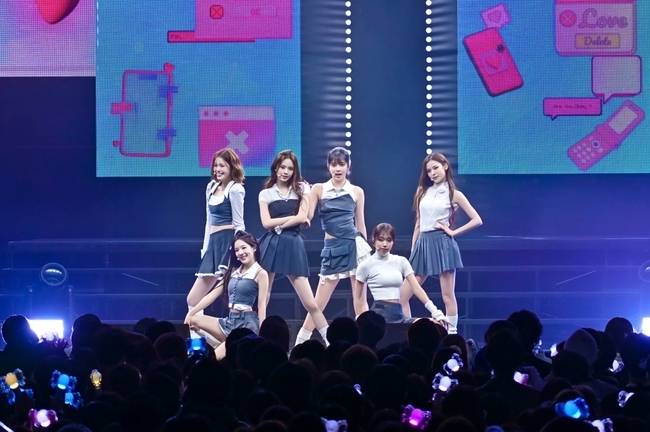 사진 = 웨이크원 제공