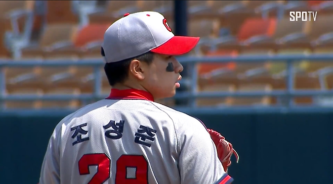 ▲ 조성준은 미국 유망주들과 연습 경기에서 맹활약하며 메이저리그 스카우트들을 깜짝 놀라게 했다 ⓒSPOTV