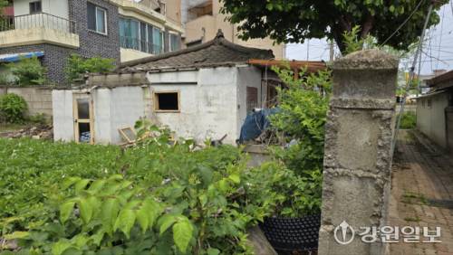 ◇홍천읍내 빈집