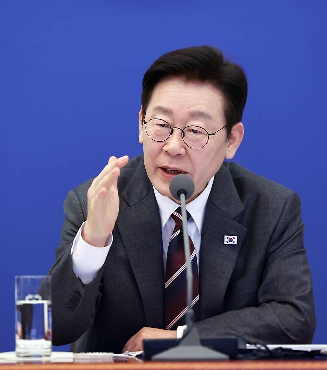 이재명 대통령, 국무회의 ‘다주택’ 발언 - 이재명 대통령이 3일 청와대에서 열린 국무회의에서 ‘다주택’ 관련 발언을 하고 있다. 2026.2.3 연합뉴스