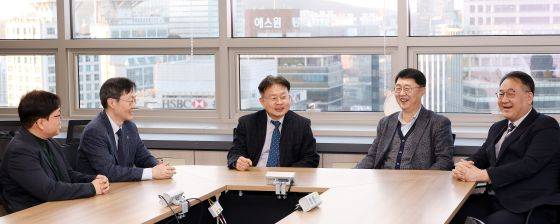 (왼쪽부터)안준모 고려대학교 행정학과 교수, 이규태 서강대학교 기술경영전문대학원 교수(연구처장), 이병헌 광운대학교 교수(지방시대위원회 위원), 손병호 한국과학기술기획평가원 전문위원(기술경영경제학회 회장), 노민선 중소벤처기업연구원 중소기업정책연구실장. /사진=김창현 기자