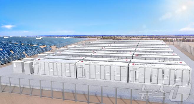 LG에너지솔루션 전력망 컨테이너 제품(LG에너지솔루션) ⓒ 뉴스1 최동현 기자