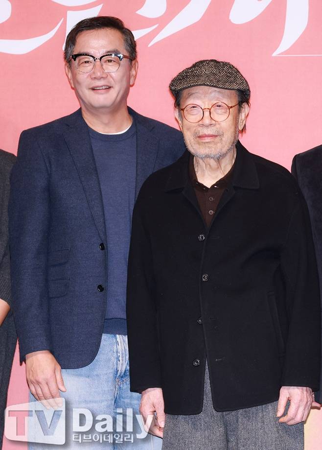 연극 불란서 금고, 장진 감독, 배우 신구