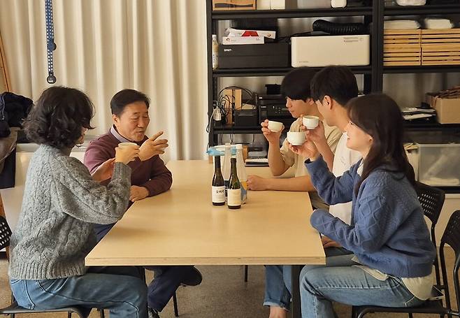 양조장에서. (사진 이강운 대기자)/뉴스펭귄