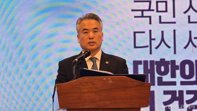 김성근 대한의사협회(의협) 대변인이 12일 서울 용산구 의협 회관에서 열린 제50차 정례 브리핑에서 발표하고 있다. /사진=홍효진 기자