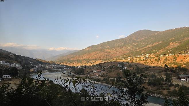 부탄 수도 팀푸