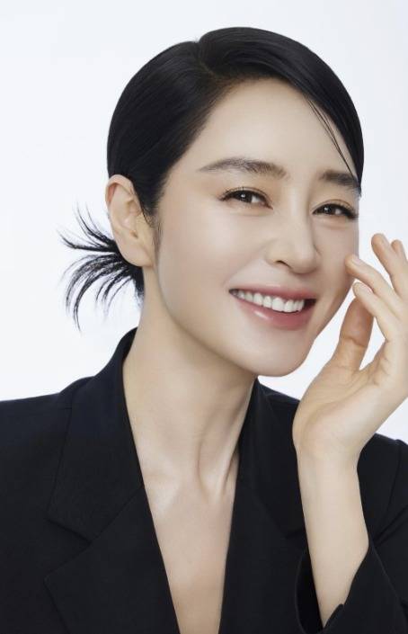 배우 김혜수 인스타그램