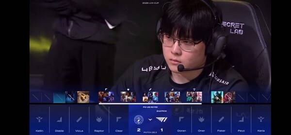 15일 종로 치지직 롤파크 LCK아레나에서 열린 2026 LCK컵 플레이오프 2라운드에서 BNK 피어엑스가 T1을 3:1로 꺾고 3라운드에 진출했다. (BNK피어엑스 & T1 =3:1). /사진=네이버 치지직 라이브영상 캡처