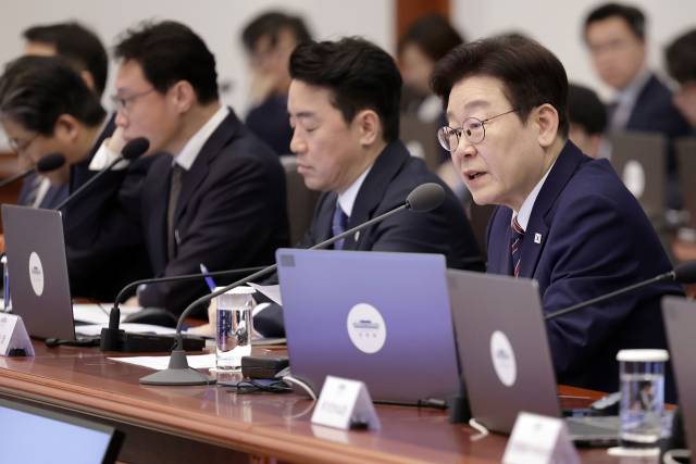 ▲이재명 대통령이 12일 청와대에서 열린 수석보좌관회의에서 발언하고 있다. ⓒ연합뉴스