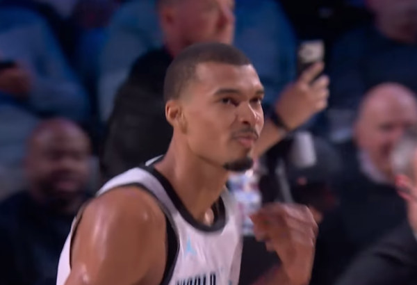 올스타전 패배를 진심으로 아쉬워한 웸반야마(사진=유튜브 화면 갈무리)