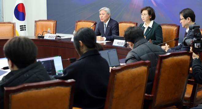 서왕진 조국혁신당 원내대표가 18일 국회에서 열린 설 민심 기자간담회에서 발언하고 있다. 2026.2.18 연합뉴스