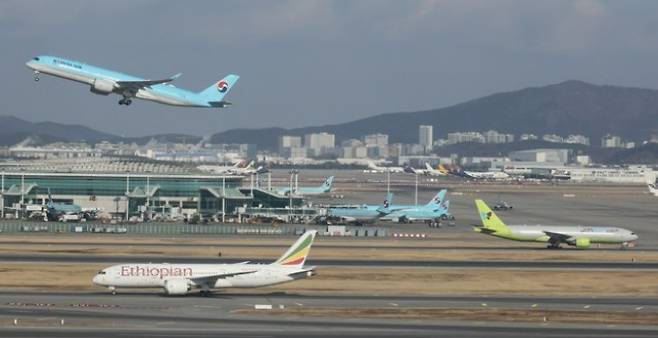 인천국제공항 활주로 인근 모습. 연합뉴스