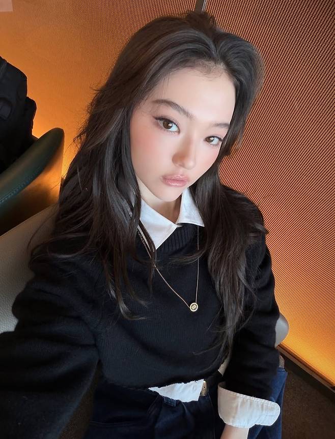 @meovv