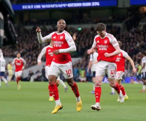 멀티골을 넣은 에제(사진=아스널 공식 SNS)