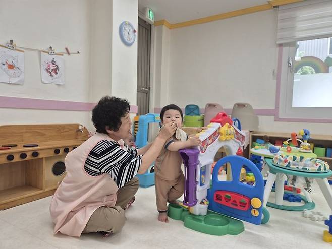 경기 김포시 노인일자리 유아돌봄사업. (사진=김포시 제공) *재판매 및 DB 금지