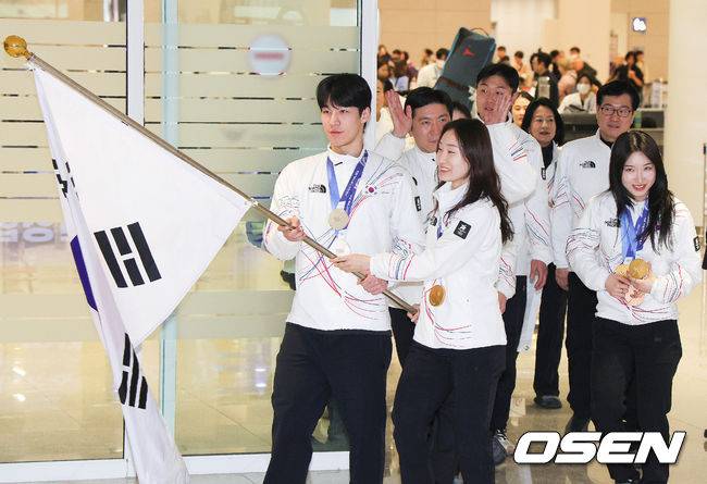 귀국한 한국 선수단. / OSEN DB