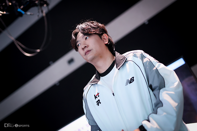 좋은 기회를 잡았으나 역전을 허용한 'JM' 김정민.