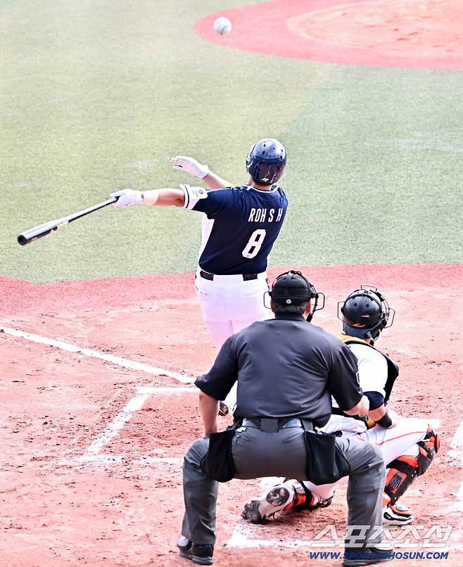 23일 일본 오키나와 가데나 구장에서 열린 야구 대표팀과 한화 이글스의 평가전. 노시환이 타격을 하고 있다. 오키나와(일본)=박재만 기자 pjm@sportschosun.com/2026.02.23/