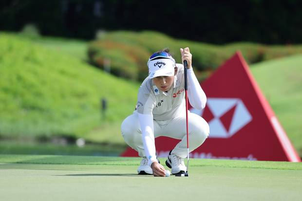 퍼팅을 준비하고 있는 지노 티띠꾼. 사진 제공=AP연합뉴스
