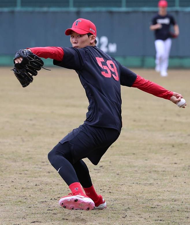 ▲ KIA로서는 양수호가 아깝기는 하지만 김범수를 데려오며 감수해야 할 어쩔 수 없는 출혈이었다. 당장 1군 전력을 잃지 않다는 점은 하나의 위안이라고 할 만하다 ⓒKIA타이거즈
