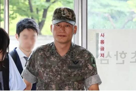 이종섭 전 국방부 장관의 최측근 참모였던 박진희 전 군사보좌관이 지난해 7월30일 2차 조사를 위해 서울 서초구 순직해병특검 사무실에 출석하고 있다. 연합뉴스