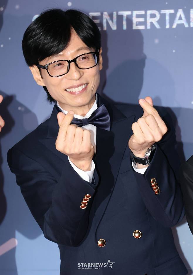 유재석이 2025년 12월 29일 오후 서울 마포구 상암동 MBC에서 진행된 '2025 MBC 방송연예대상' 레드카펫행사에 참석해 포즈를 취하고 있다. /2025.12.29 /사진=이동훈 photoguy@
